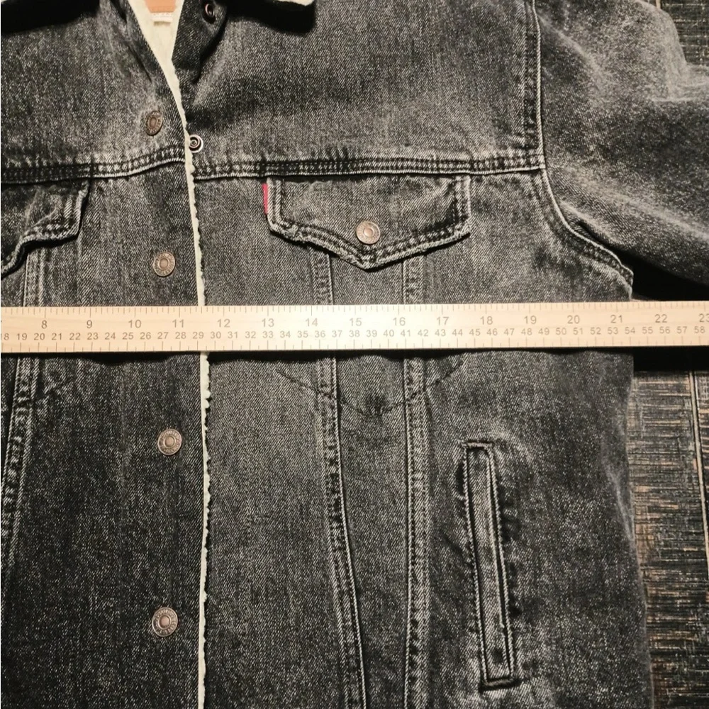 Black Denim Jacket with Sherpa Collar - Picture 5 of 7